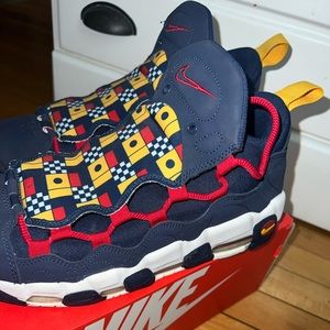 Mens more money natical nike sneakers 10.5